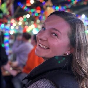 Meet your Posher, Alyssa